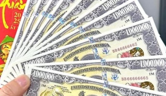 Săn lùng tiền mạ vàng làm quà lì xì Tết