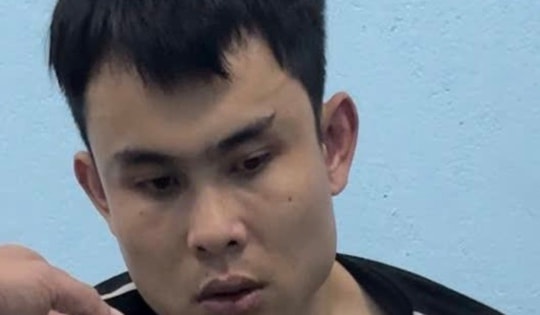 Bắt đối tượng chuyên lừa đảo bán vé máy bay qua mạng