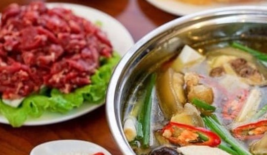 Cách làm lẩu đuôi bò mềm ngon