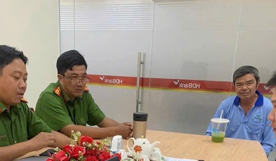 Công an vận động người đàn ông trả lại gần nửa tỷ đồng bị chuyển nhầm