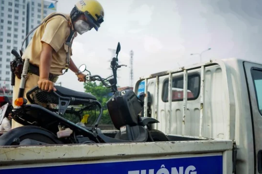 Tất tần tật thông tin những hành vi vi phạm giao thông vừa bị phạt tiền, vừa bị tịch thu ô tô, xe máy có thể nhiều người chưa nắm rõ