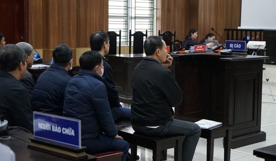 Mở lại phiên tòa xét xử cựu Bí thư Tỉnh ủy Thanh Hóa Trịnh Văn Chiến và các đồng phạm