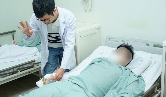 Nam thanh niên 24 tuổi gãy tay vì tham gia trò chơi này với bạn