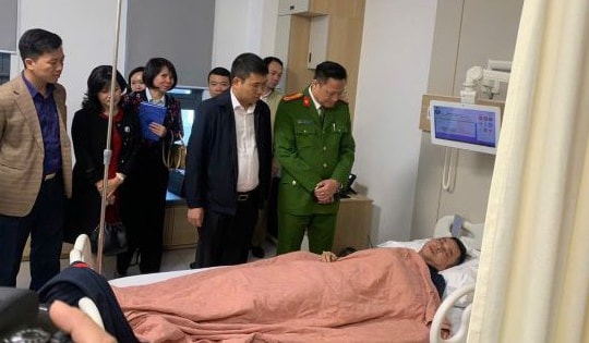 Không chấp hành hiệu lệnh còn phóng tốc độ cao đâm bị thương CSGT