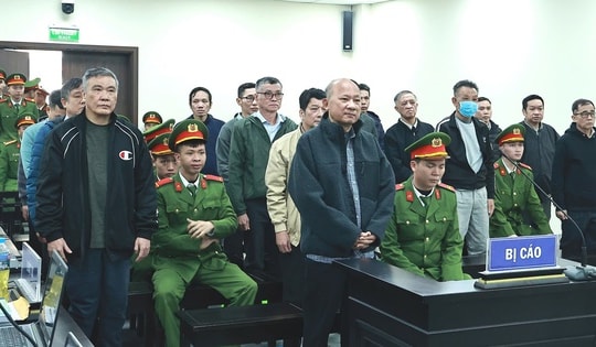 Gây thiệt hại hơn 300 tỷ đồng, cựu Chủ tịch Bình Thuận và 16 bị can bị đề nghị mức án thế nào?