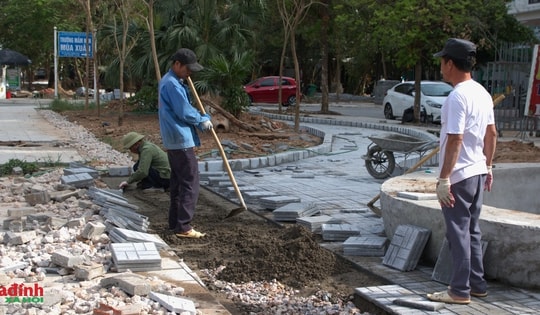 Hà Nội: Tạm dừng đào đường, lát vỉa hè để phục vụ nhu cầu đi lại của người dân dịp Tết Nguyên đán