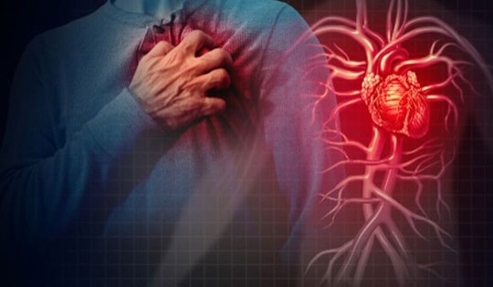 Thường xuyên tức ngực, khó thở, người phụ nữ 67 tuổi ở Hà Nội phát hiện khối u ở tim