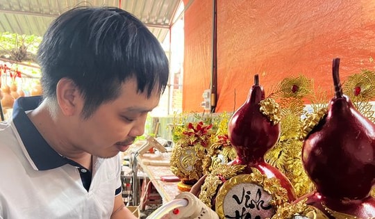 Mặt hàng Tết mà người sản xuất đã dừng nhận đơn hàng cả tháng vì… làm không xuể