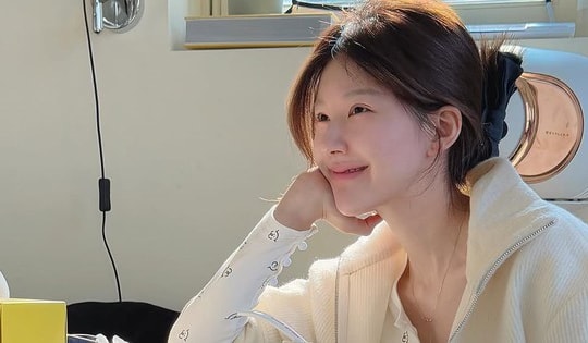 Triệu Lộ Tư xuất hiện trở lại, có hành động gì mà khiến dân mạng ồ ạt tìm kiếm?