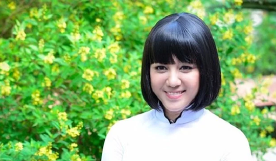 Nữ ca sĩ để con ở nước ngoài, về nước vì một lý do