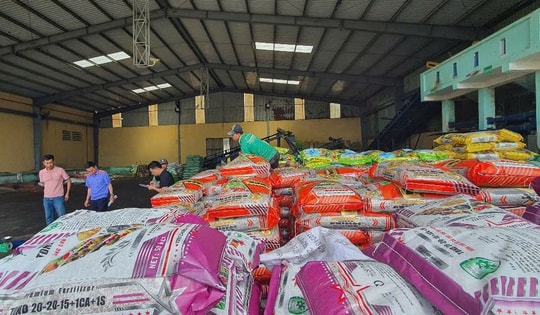 Bắt giam 2 vợ chồng lập 7 công ty sản xuất phân bón giả liên tỉnh