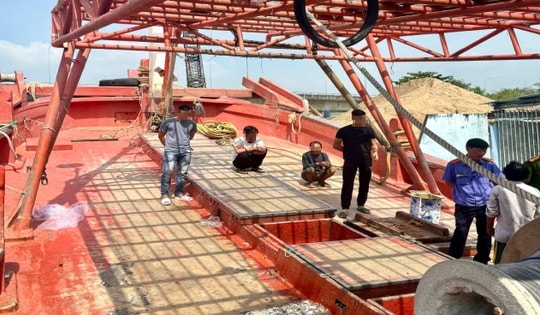 Khởi tố nhóm đối tượng tra tấn ngư dân rồi phi tang xác xuống biển