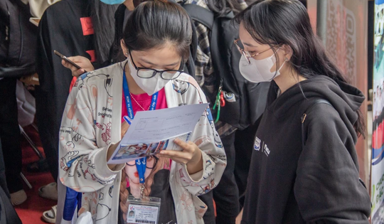 Dưới 18 tuổi có phải nộp thuế thu nhập cá nhân không?