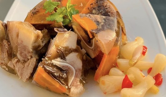 Cách làm thịt đông ngon cho mâm cỗ Tết Ất Tỵ 2025 thêm đủ vị, hấp dẫn