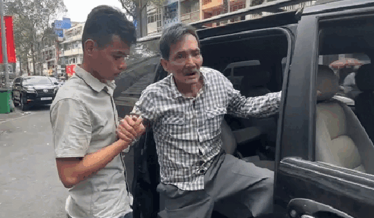 Video: Thương Tín tái khám, được em trai đón về quê