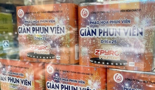Giáp Tết Ất Tỵ, pháo hoa Z121 cháy hàng, loạn giá