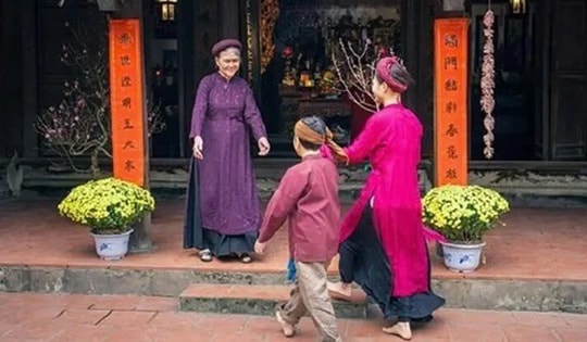 Những tuổi tuyệt đối không nên chọn xông đất năm Ất Tỵ 2025 và cách lựa chọn tuổi xông đất, xông nhà tốt nhất