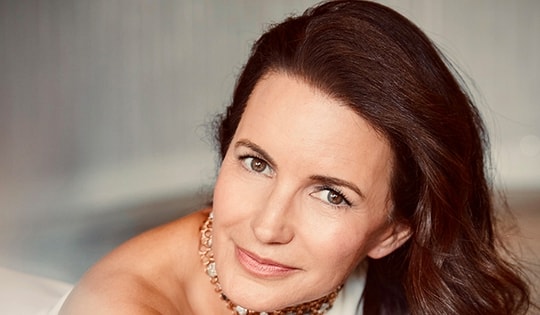 Mỹ nhân phim 'Sex and the City' tuổi 60 có 2 'bảo bối' giúp mắt giảm nếp nhăn