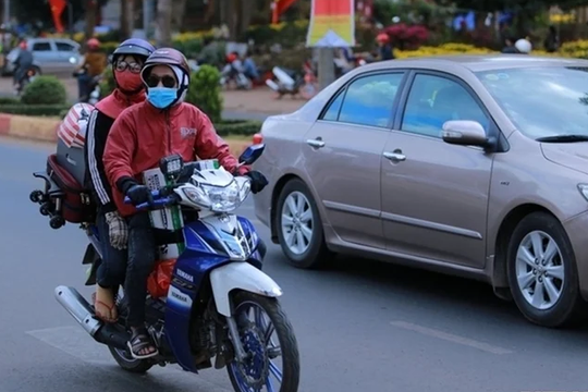 Cần lưu ý gì khi về quê dịp Tết bằng xe máy?