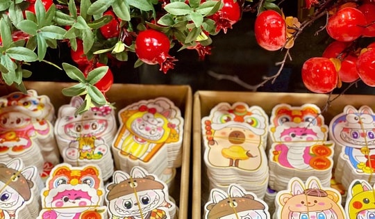 Lì xì túi mù ‘hot trend’ dịp tết Nguyên đán Giáp Tỵ 2025