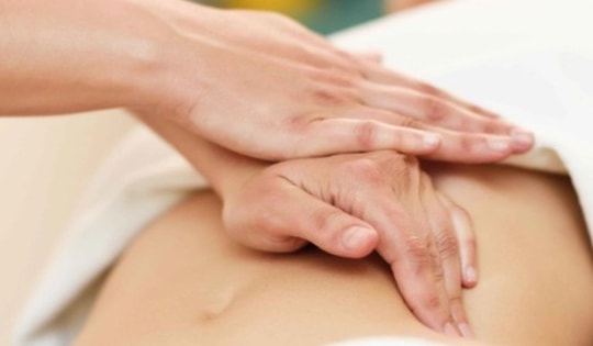 5 mẹo đơn giản, dễ làm, giúp nhanh chóng giảm chứng đầy bụng, khó tiêu ngày Tết