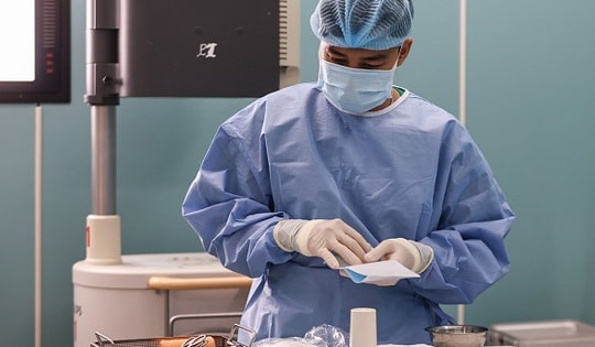 Bé 11 tháng tuổi bỏng nặng do kéo đổ nồi chè đang nấu