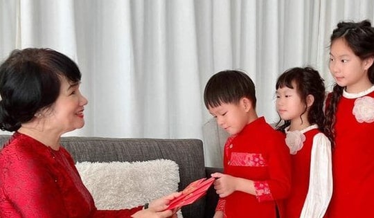 Tiền mừng tuổi Tết Ất Tỵ 2025 từ bao nhiêu có thể gửi tiết kiệm?