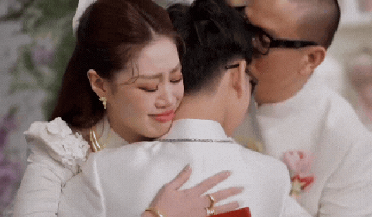 Hoa hậu Khánh Vân hé lộ mối quan hệ thực sự với con riêng của chồng