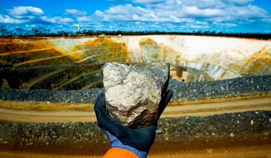 Việt Nam sở hữu thứ 'nóng' hơn vàng: Năm 2025, thế giới có bước ngoặt đẩy giá tăng chóng mặt?