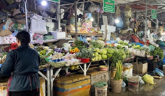 Hà Nội tăng tần suất kiểm tra đột xuất các cơ sở sản xuất, kinh doanh thực phẩm, chợ đầu mối