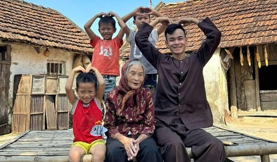 Tết đặc biệt trong căn nhà gần trăm năm tuổi của chàng trai 'bỏ phố về quê'