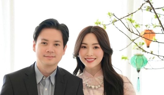 Hoa hậu Đặng Thu Thảo diện áo dài chụp ảnh cùng ông xã thiếu gia nhân ngày đầu năm, đúng chuẩn nàng dâu hào môn