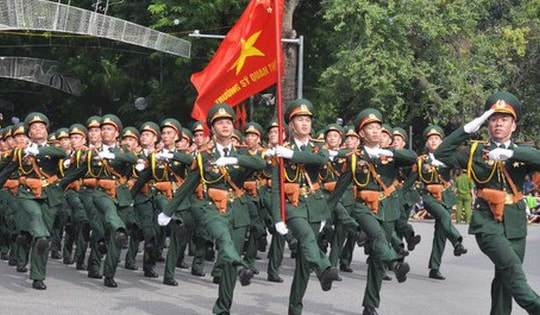 Người thuộc quân đội nghỉ hưu trước tuổi được quy định thế nào?