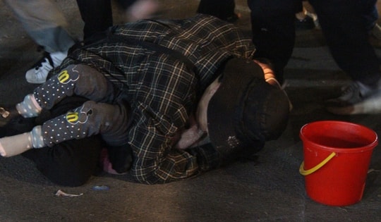 Nạn ăn xin lại tái xuất ở chợ Viềng, Nam Định