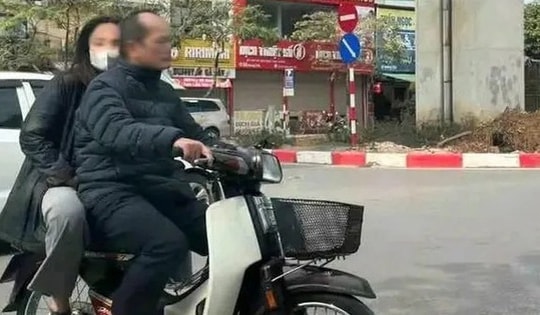 Hà Nội: Phó trưởng công an phường bị xem xét phạt nguội khi đi xe máy không đội mũ bảo hiểm