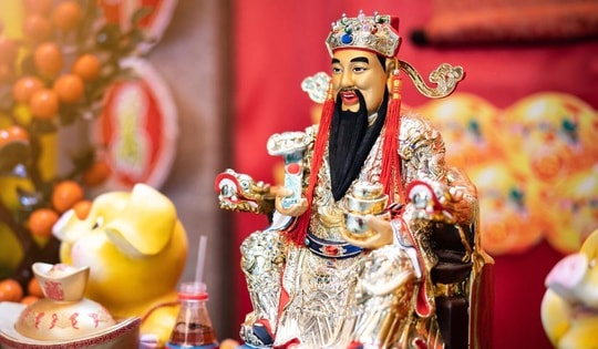 Được vía Thần Tài, 4 con giáp mở cửa gặp quý nhân, tài lộc ùn ùn kéo đến sau ngày 10/1 âm lịch