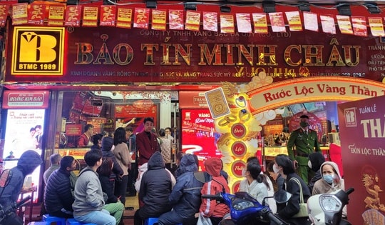 Thị trường ngày cúng vía Thần tài 2025 có gì mới?