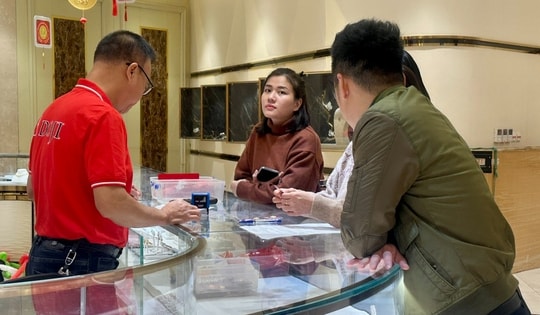 Chuyên gia dự báo phân tích giá vàng năm 2025