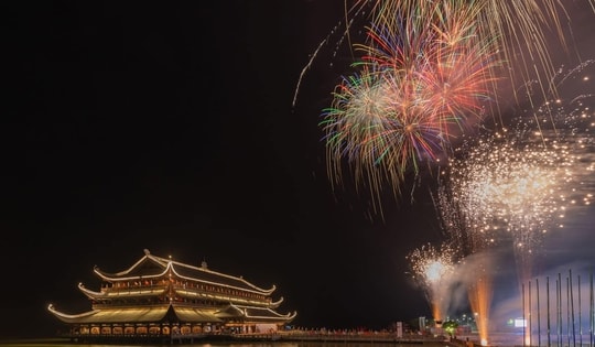 Hàng triệu khán giả sắp được chiêm ngưỡng màn pháo hoa tầm cao tại chùa Tam Chúc