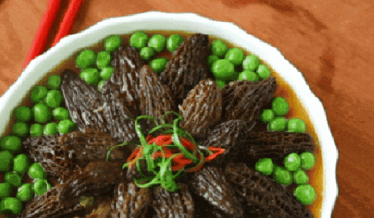 Loại nấm 'xấu xí' nhưng 'quý như vàng', chứa vô vàn dinh dưỡng, tốt cho người mới ốm dậy lại giúp tăng miễn dịch những lúc giao mùa