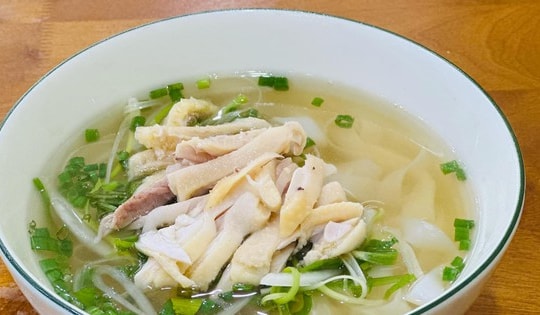 Điều gì xảy ra với cơ thể khi bạn ăn phở gà mỗi ngày?