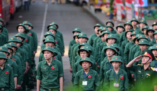 Trốn nghĩa vụ quân sự năm 2025 có thể bị phạt đến 75 triệu đồng, bị xử lý hình sự