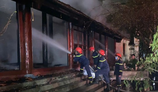 Vụ cháy chùa Vẽ ở Bắc Giang: 25 pho tượng cùng nhiều hiện vật quý bị thiêu rụi