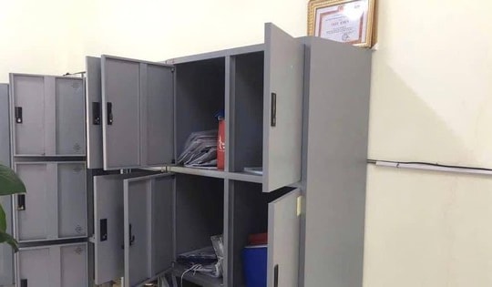 Hai thiếu niên trộm máy tính trường học bán lấy tiền chơi game