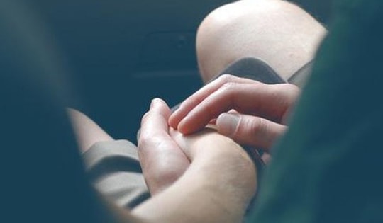 Cách chức Phó trưởng Công an thị xã do bị tố 'lén lút' với vợ người khác