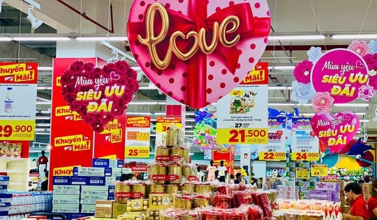 Những mặt hàng quà tặng nào đắt khách trong dịp lễ tình nhân Valentine 2025?