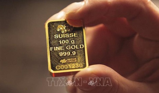 Thị trường vàng lại lên 'cơn sốt'