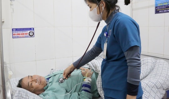 Người đàn ông ở Vĩnh Phúc mắc bệnh tiểu đường suy hô hấp, tổn thương phổi vì biến chứng cúm A