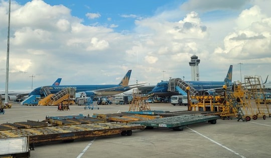 Từ ngày mai (18/2), 'hết cửa' miễn thuế giá trị gia tăng với hàng hóa nhập khẩu giá trị dưới 1 triệu đồng