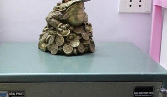 Cách bố trí két sắt cho gia chủ Canh Thân 1980 để thu hút tài lộc, những lưu ý và kiêng kỵ khi bố trí két sắt